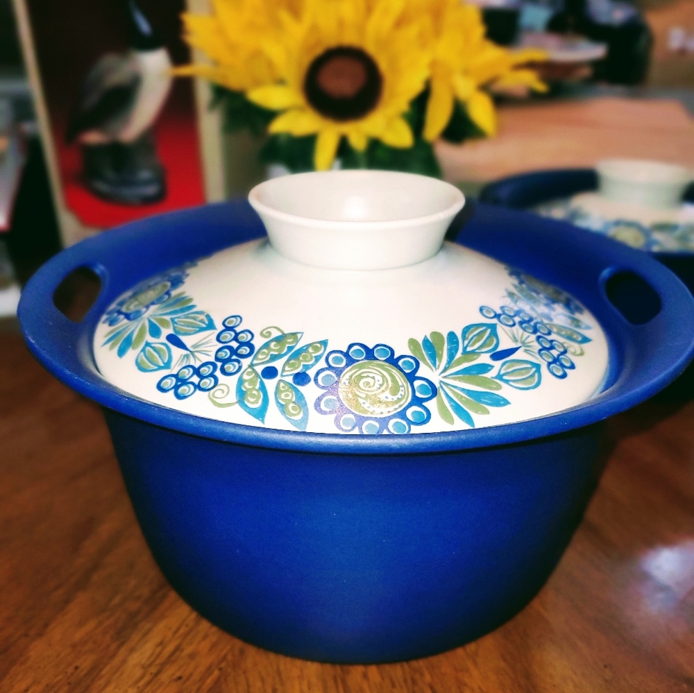 Small Vintage Mid-Century 1970's Figgjo Flameware Casserole